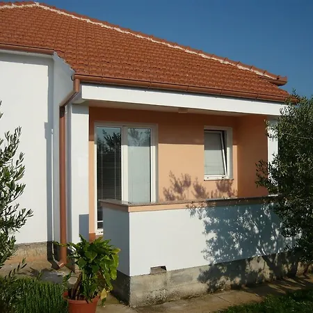 Zaton 13093a Apartamento Nin